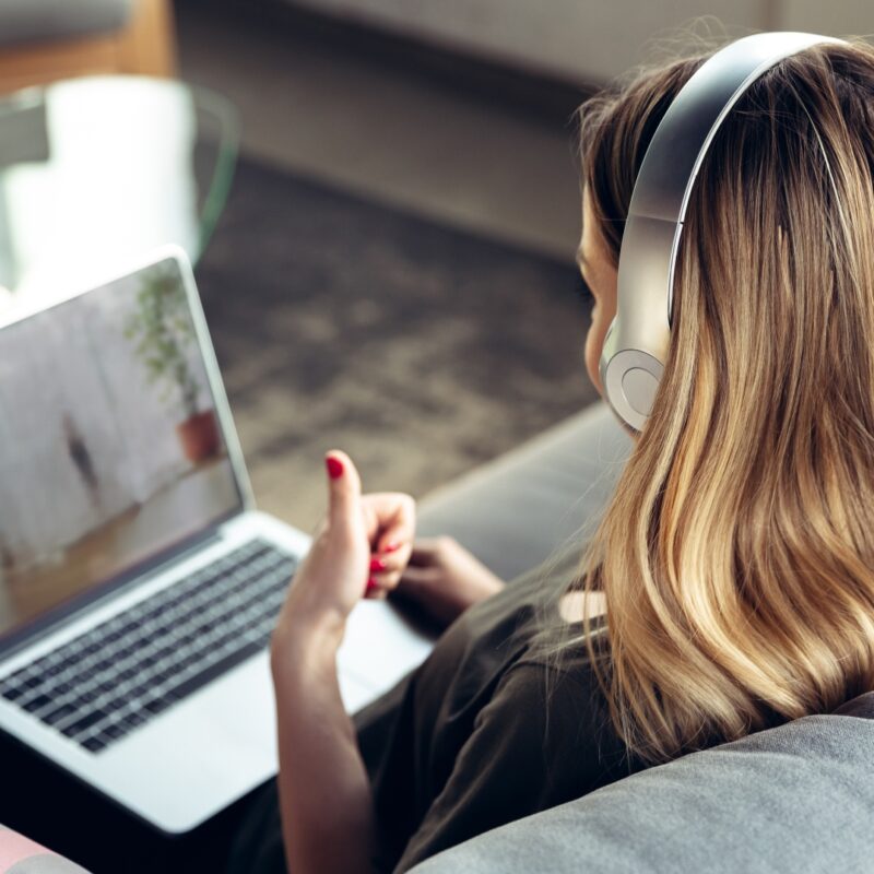 Téléconsultation et contrôle à distance après traitement dentaire en Algérie à Alger depuis la France